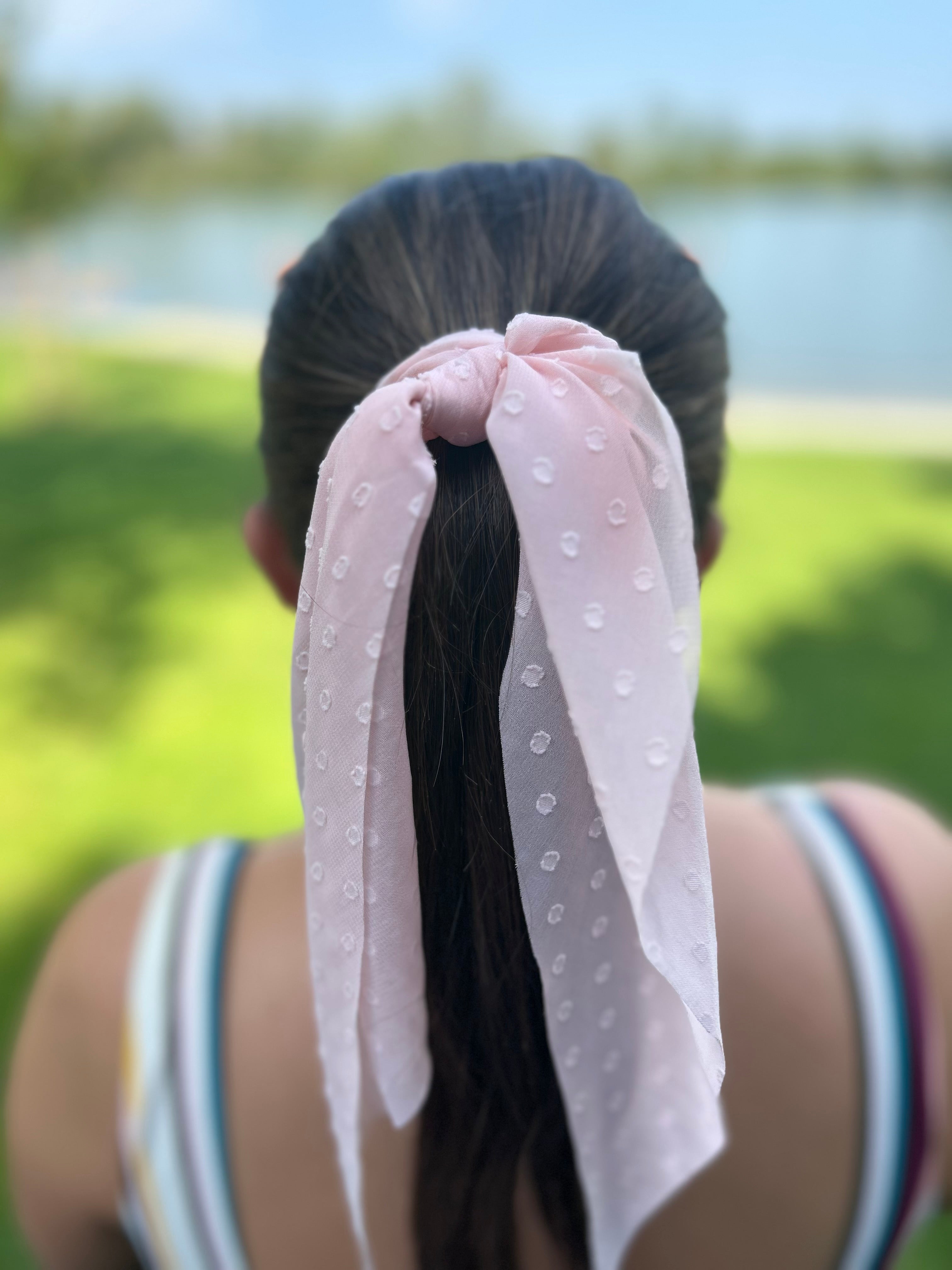 Scrunchies mit Bänder