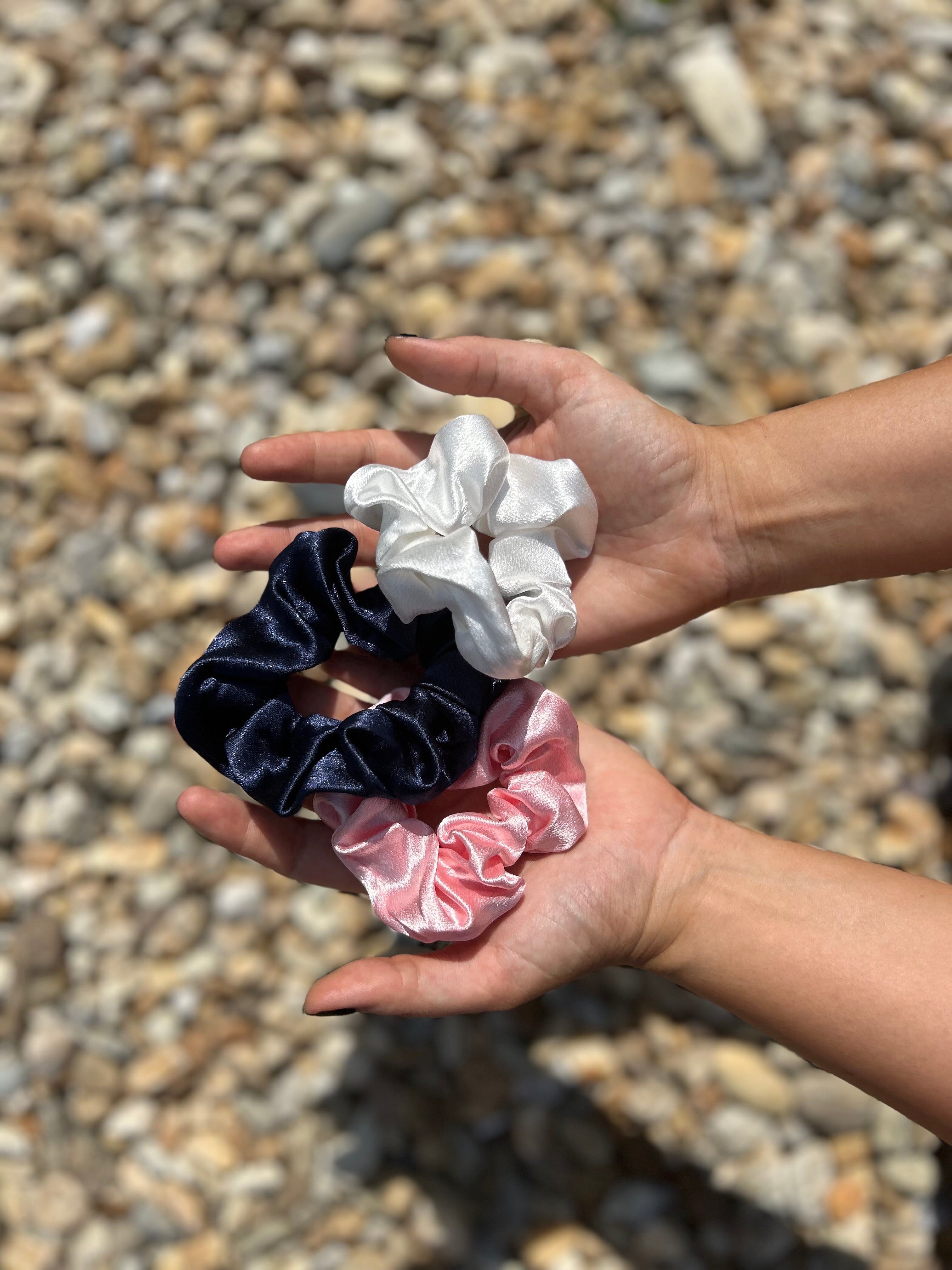 Seidige Scrunchies