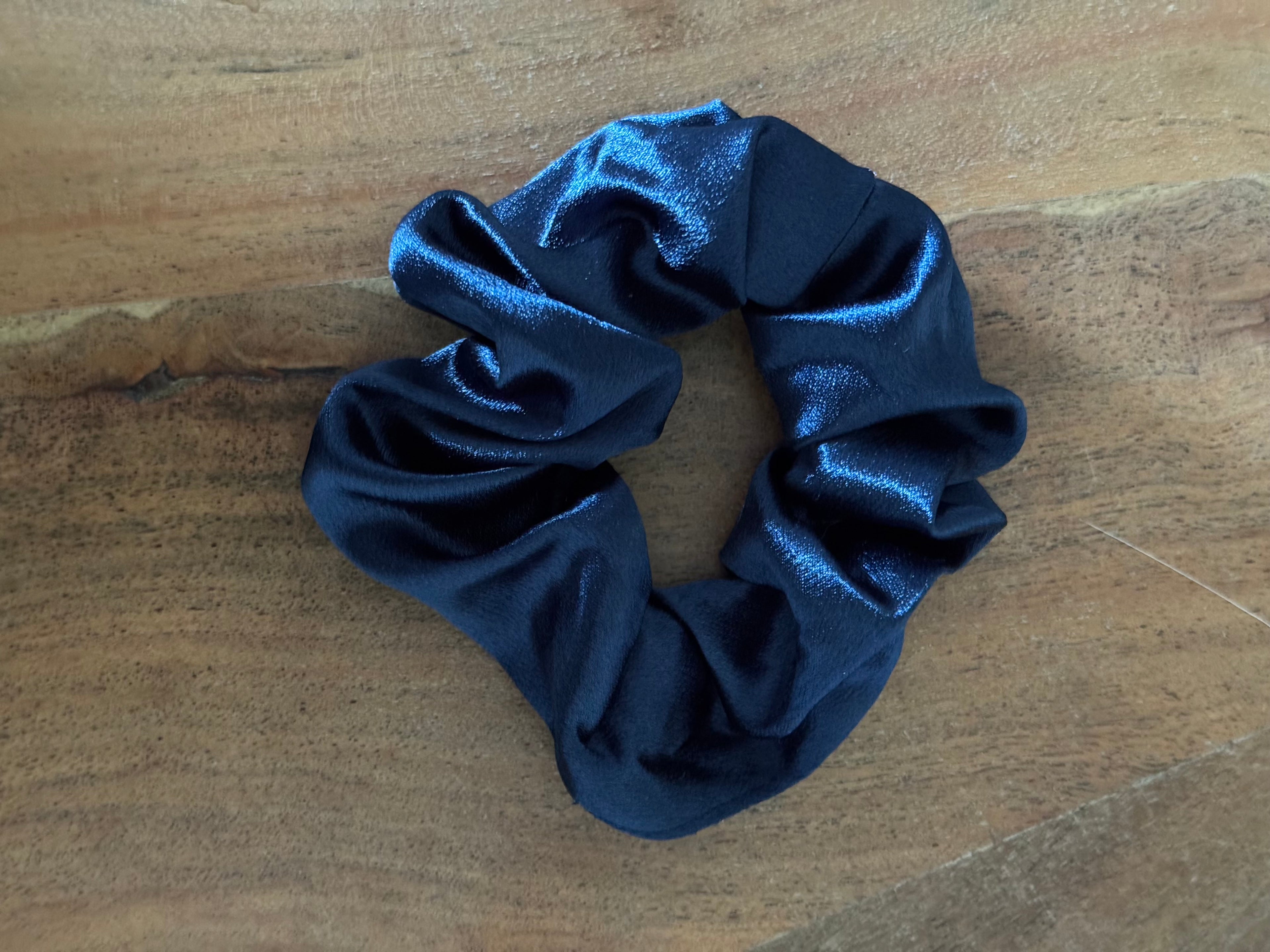 Seidige Scrunchies
