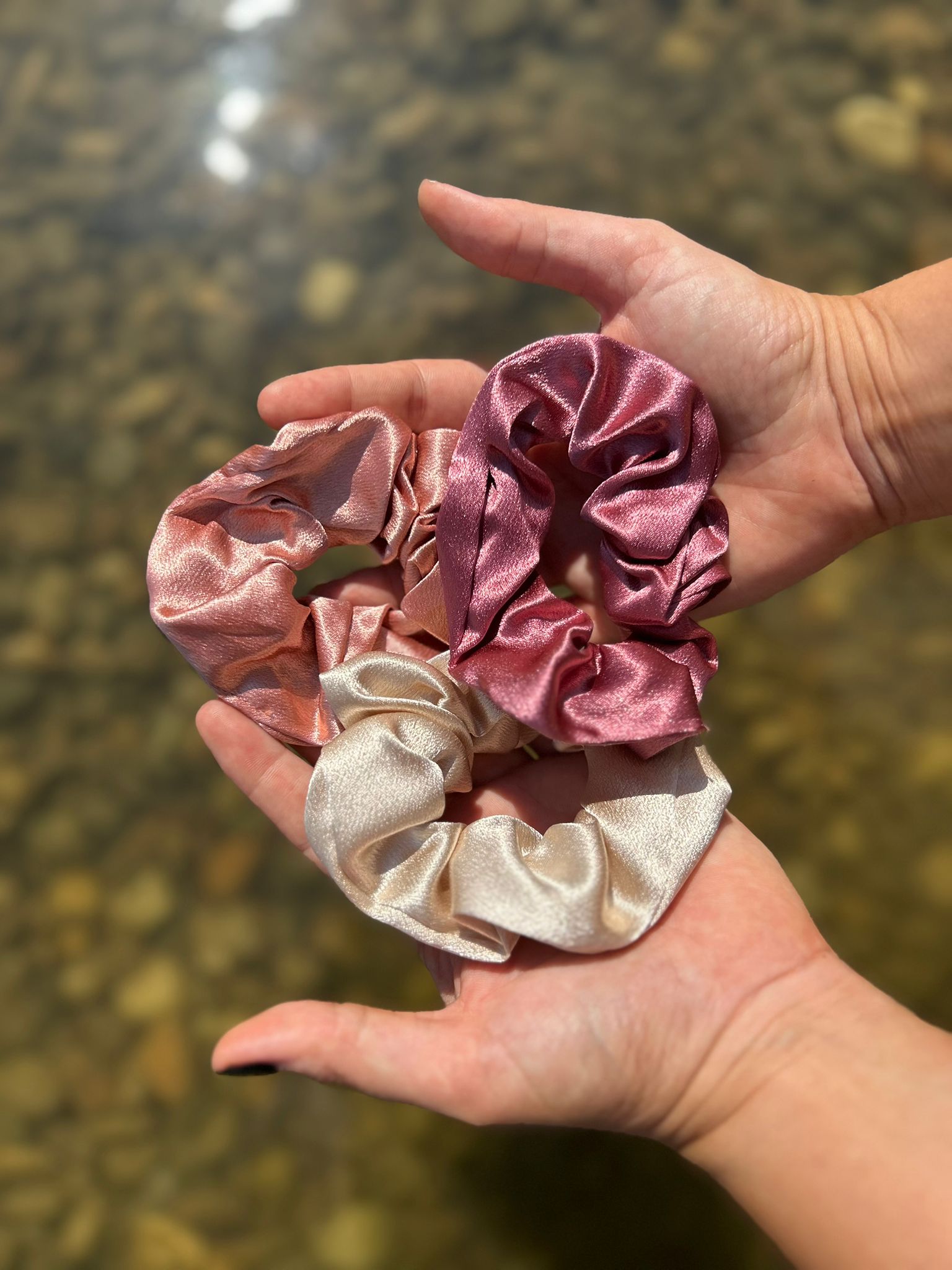 Seidige Scrunchies