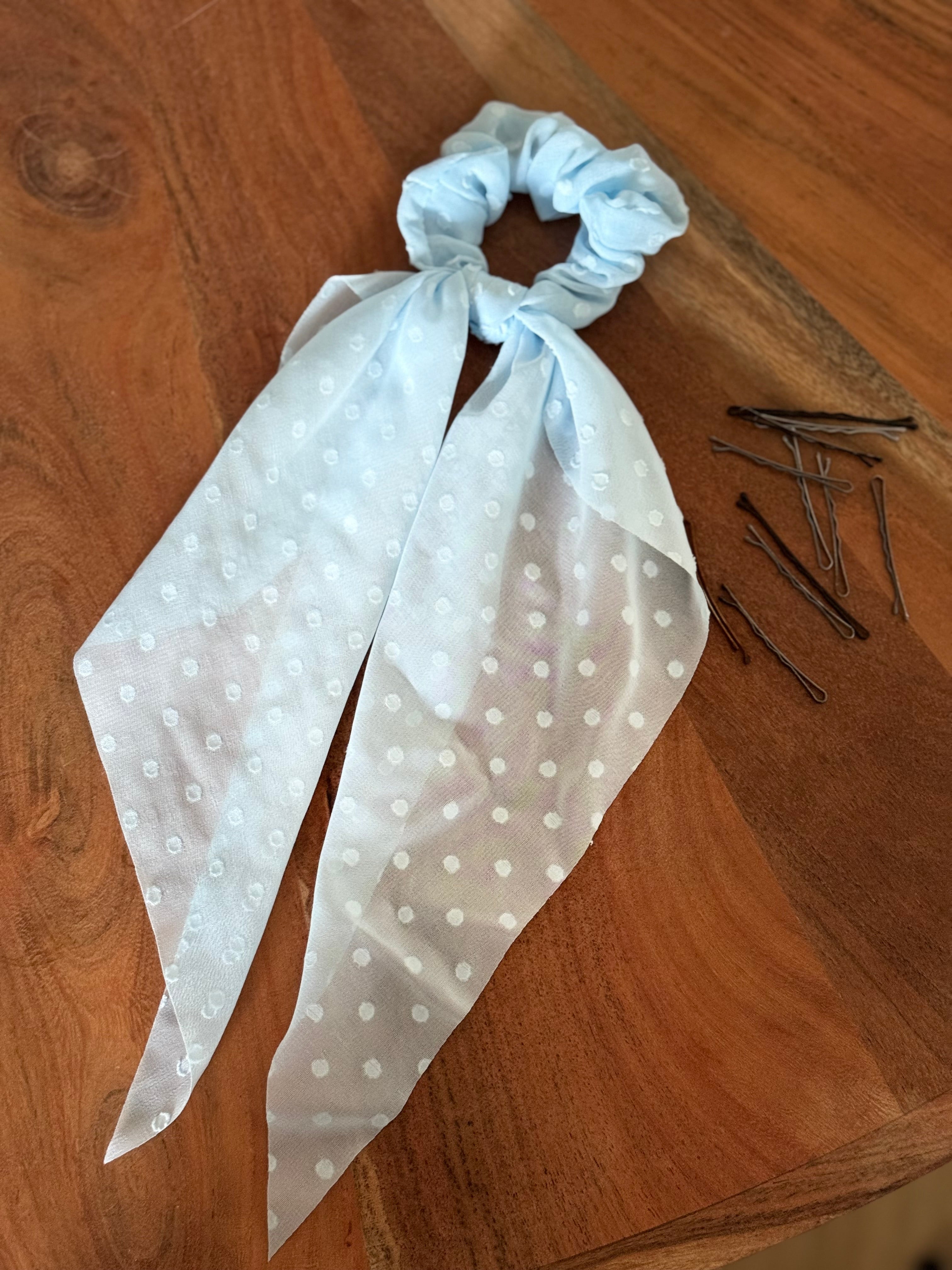 Scrunchies mit Bänder