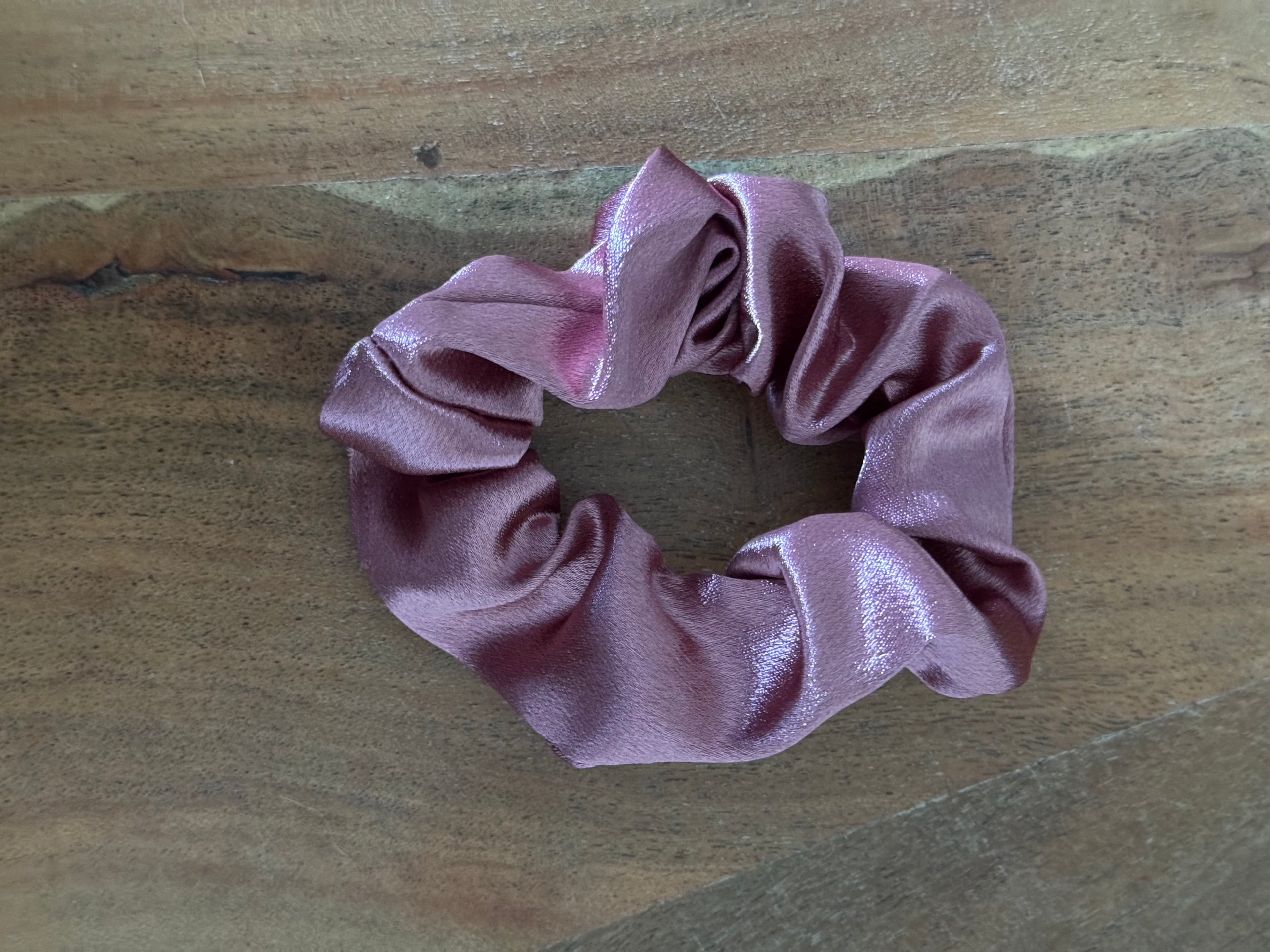 Seidige Scrunchies